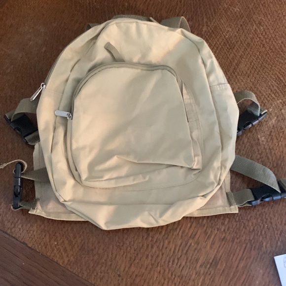 Backpack - Picture 2 of 5